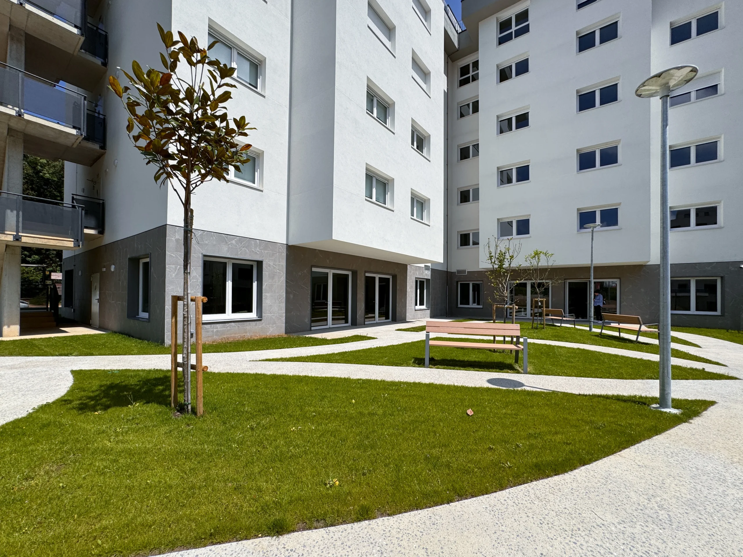 Jardín de residencia Solares
